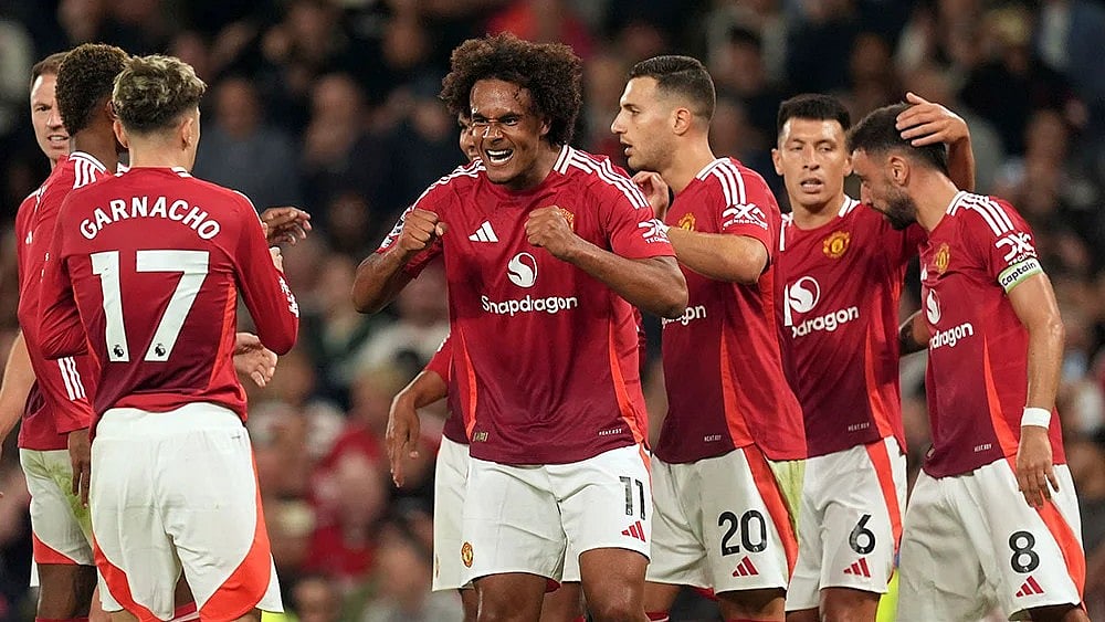 File : Manchester United FC celebrating a win.